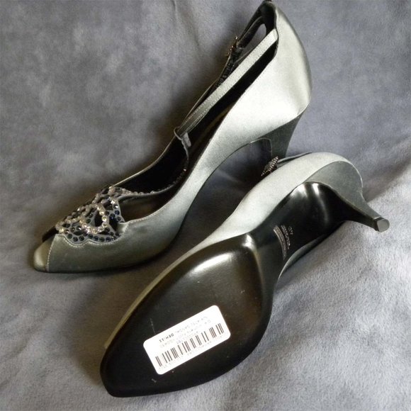 Giorgio Armani - Picture 5 of 8